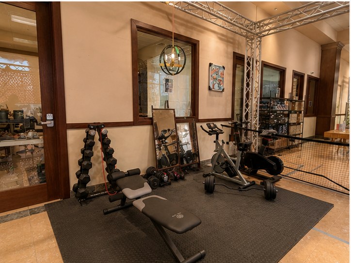 Fitness & equipment corner