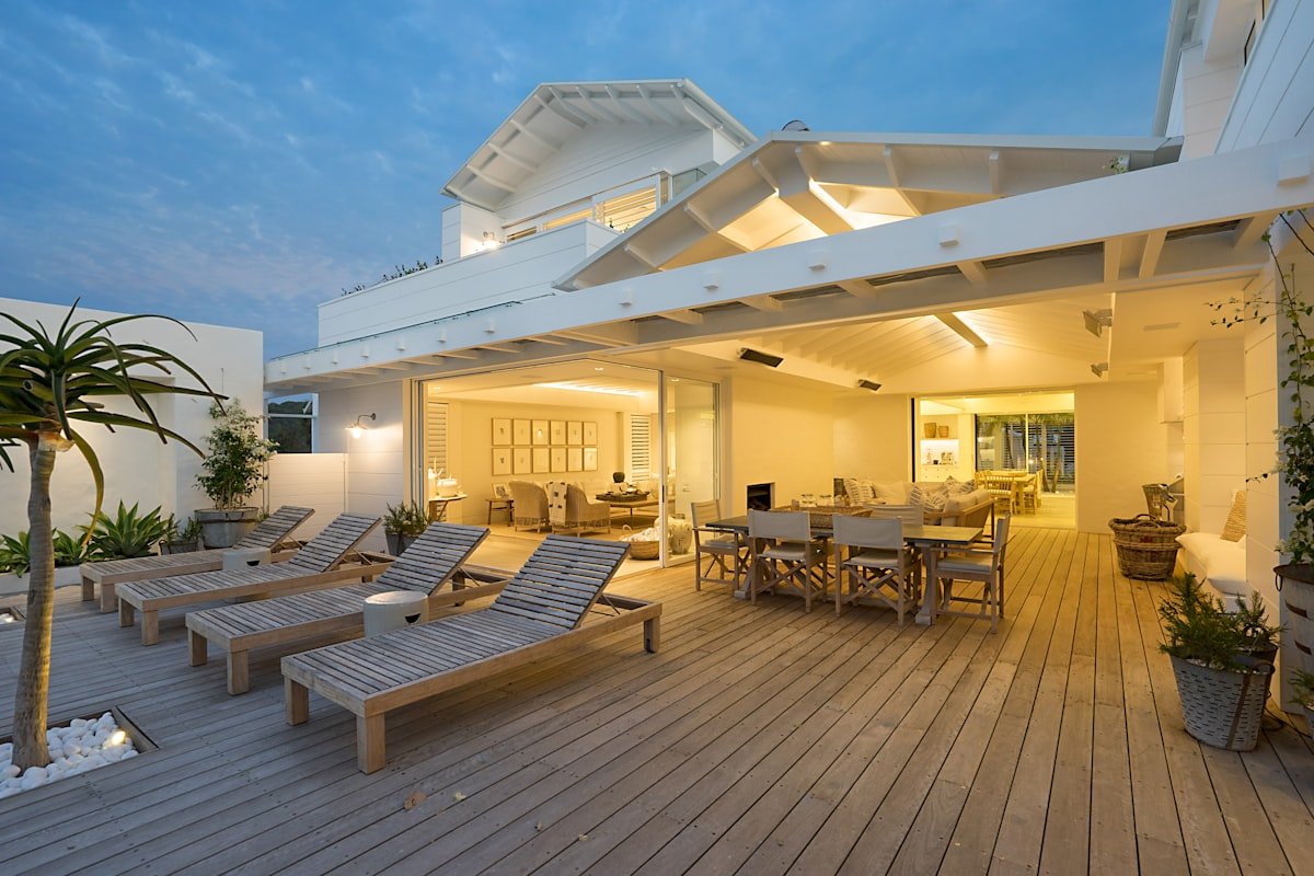 Garage & Outdoor