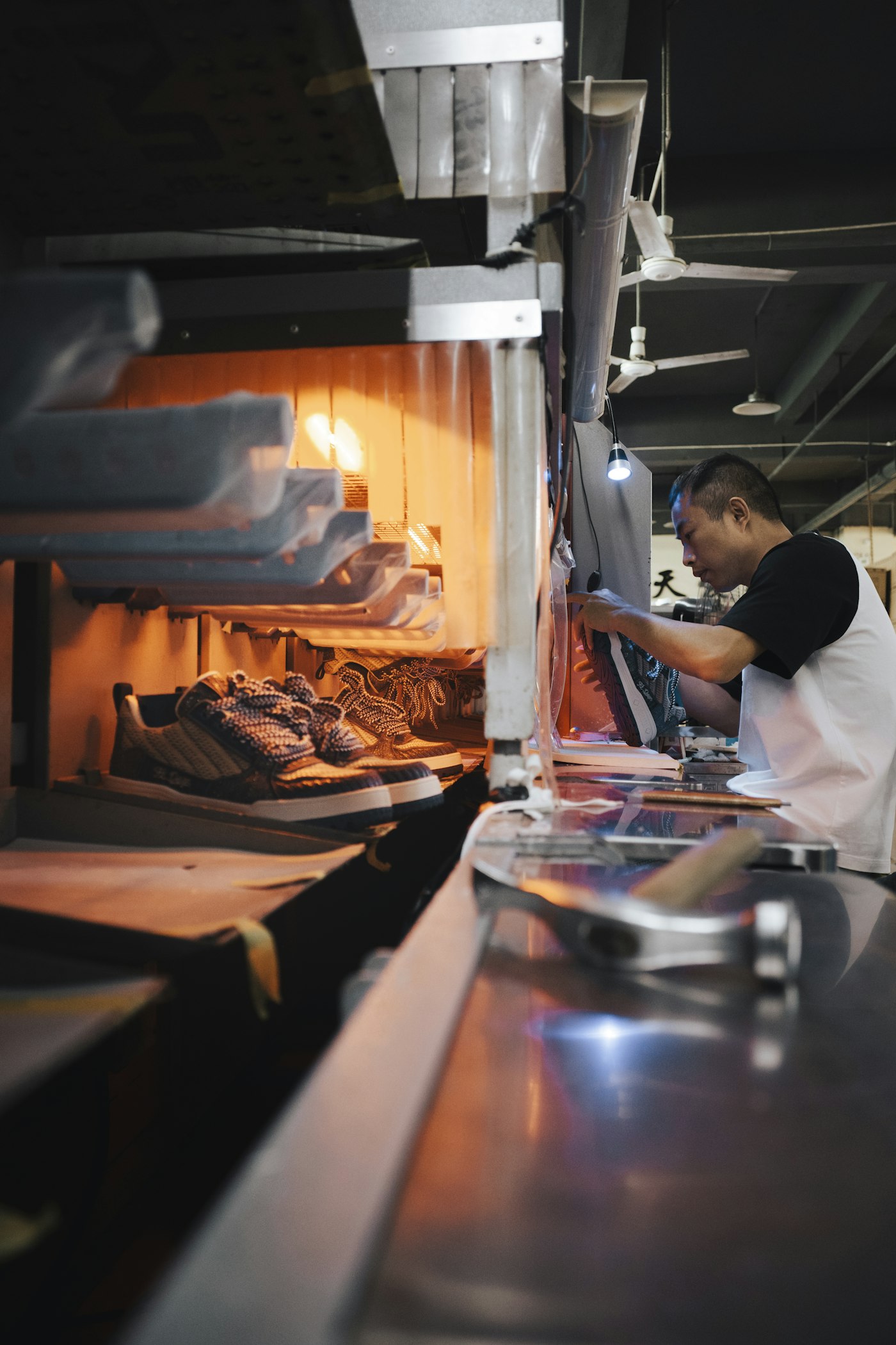 Make custom products with Chinese factories