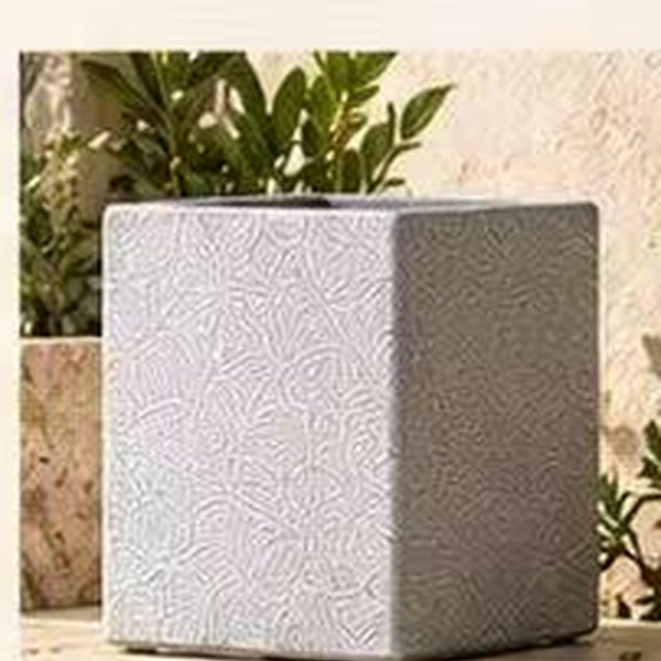 Square magnesium oxide planter