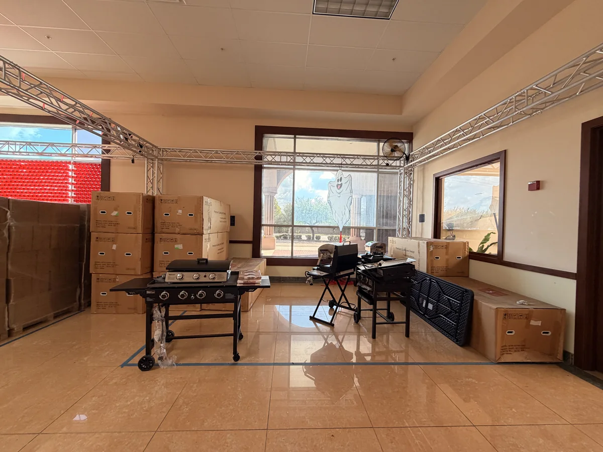 Grills and griddles grouped in one corner of the Cube-Age showroom